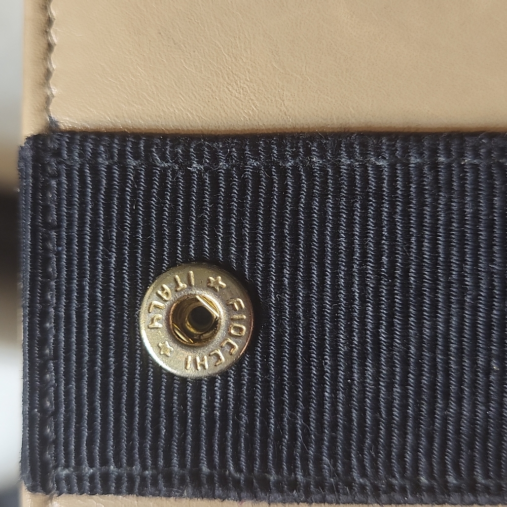 Wallet - Picture 5 of 8
